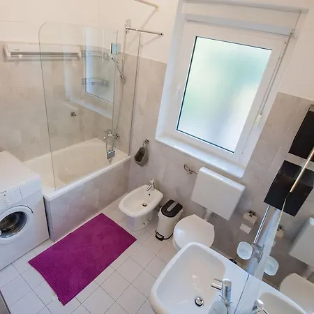 Blue View Apartment